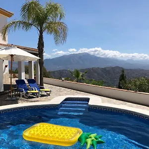 https://casa-rural-finca-volando-in-the-mountains-of-malaga.1costadelsol.com